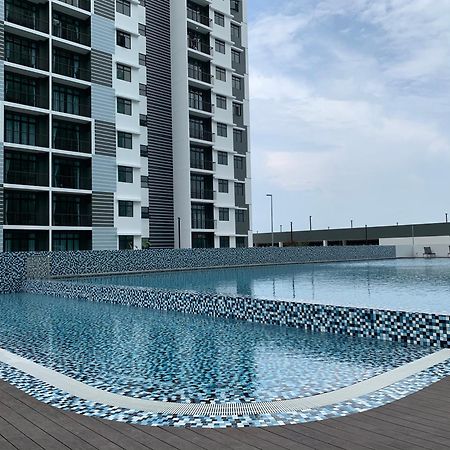 Desaru Utama Apartment With Karaoke, Netflix, Pool View, Free Wifi And Near Car Park Exterior foto