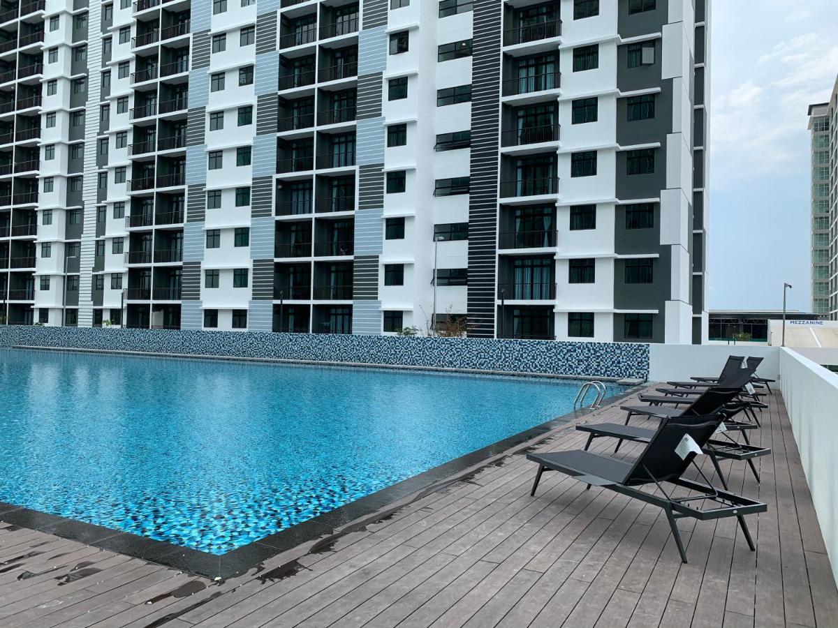 Desaru Utama Apartment With Karaoke, Netflix, Pool View, Free Wifi And Near Car Park Exterior foto