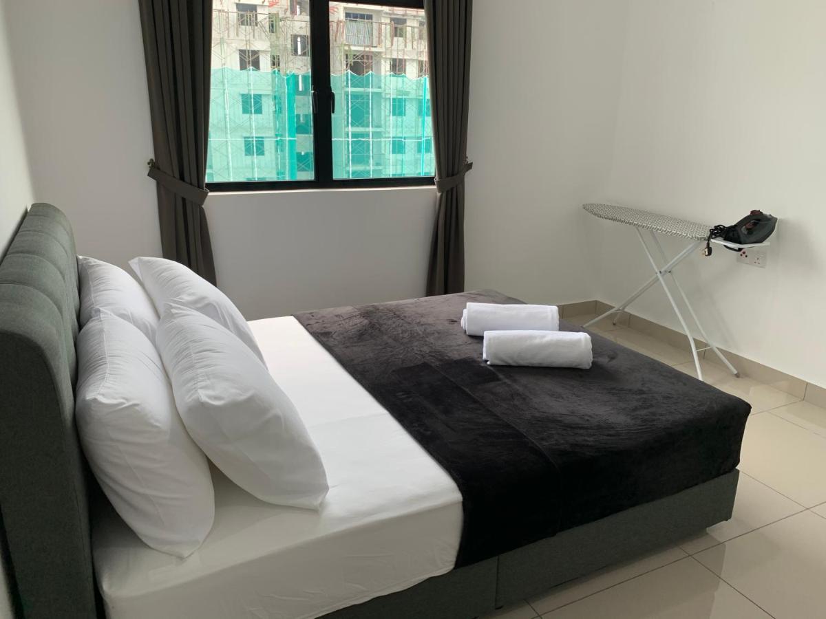 Desaru Utama Apartment With Karaoke, Netflix, Pool View, Free Wifi And Near Car Park Exterior foto